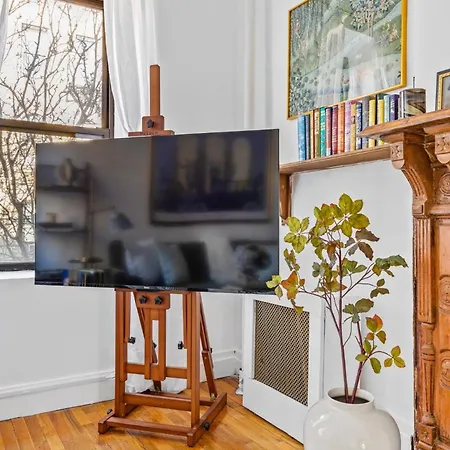 West Village 1br Gem Historic Brownstone Wifi Apartment New York
