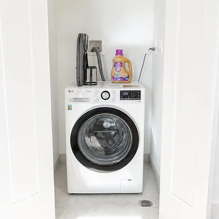 Renovated Unit In Brooklyn Washerdryer Apartment