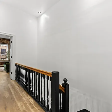 The West 142nd Street - Manhattan Nyc Apartment *