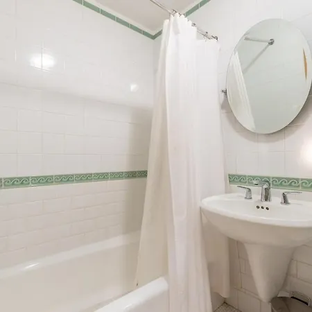 Lovely Brownstone In W Harlem 4 Bdr 3 Bath Deck Garden *