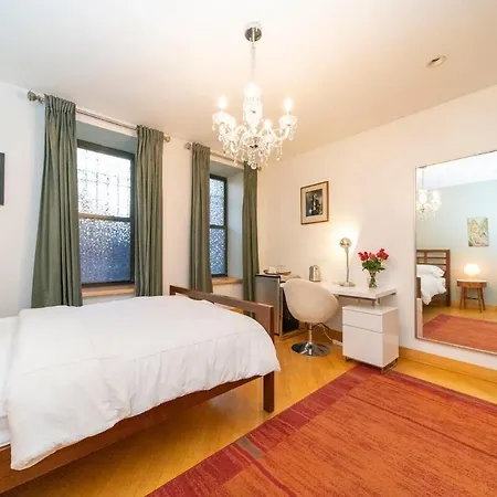 Lovely Brownstone In W Harlem 4 Bdr 3 Bath Deck Garden * New York