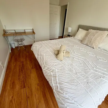 Midtown High Floor Stunning Panoramic View Corner 2br Apartment *