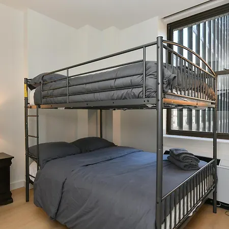 Sleek 2br Oasis In Financial District *