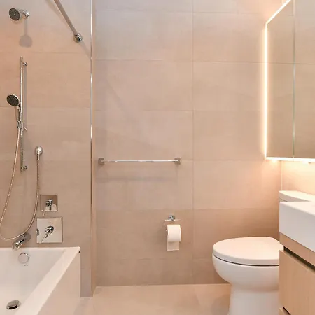 Urban Escape Bright 2br 2ba In Fidi