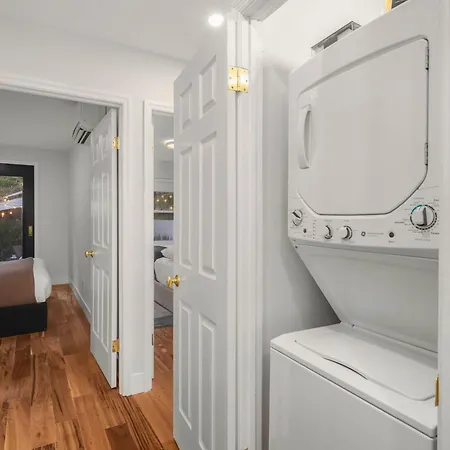 Bright And Modern Unit