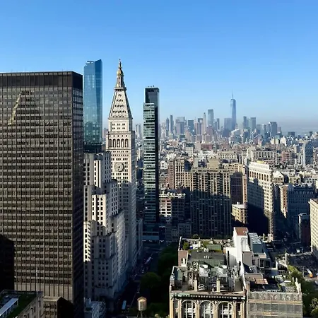 Pied-a-terre In The Sky Apartment New York