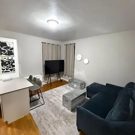 Great In Next To Time Square Apartment *