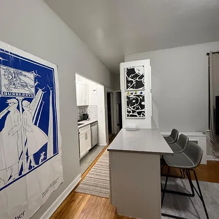 Great In Next To Time Square Apartment