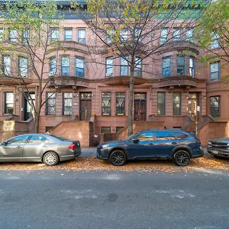Lovely Brownstone In W Harlem 4 Bdr 3 Bath Deck Garden * New York