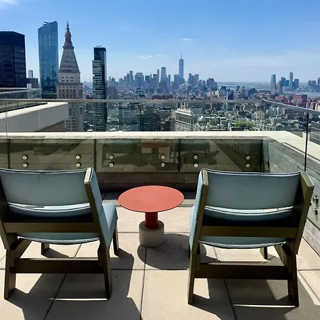 Pied-a-terre In The Sky
