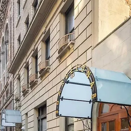 Prime Uws 2 Bedrooms Doorman Newly Furnished Apartment