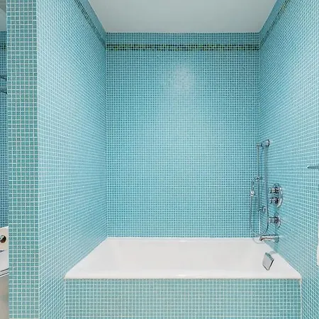 Lovely Brownstone In W Harlem 4 Bdr 3 Bath Deck Garden Apartment *