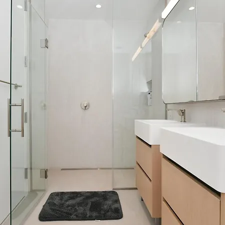 Luxury In Downtown Manhattan Skyline Views Apartment *