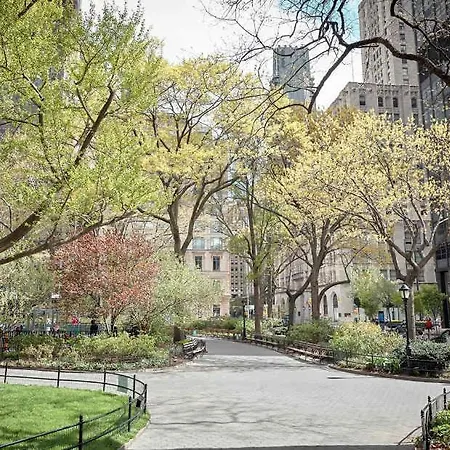 Two Bedroom Near Flatiron & Broadway Apartment