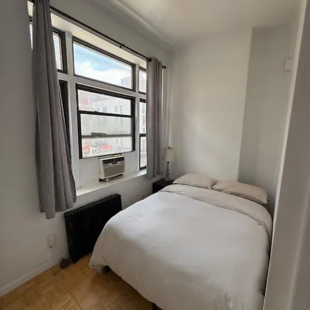 Great In Next To Time Square Apartment *
