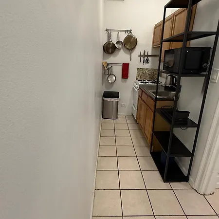 Apartment Great In Next To Time Square *
