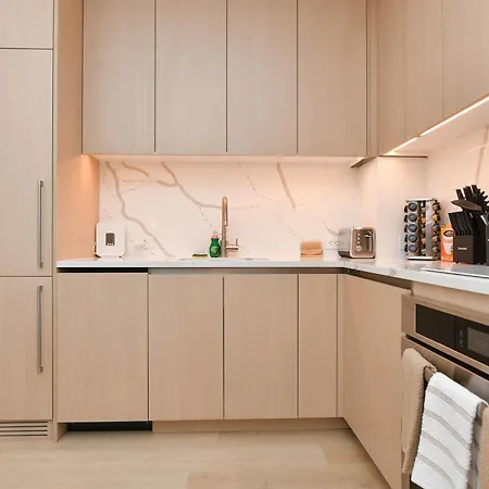 Apartment Luxury In Downtown Manhattan Skyline Views *