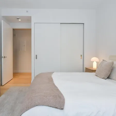 Apartment Luxury In Downtown Manhattan Skyline Views *