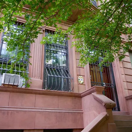 Lovely Brownstone In W Harlem 4 Bdr 3 Bath Deck Garden Apartment