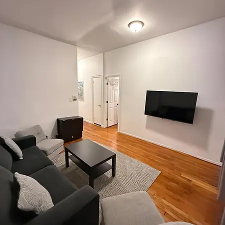 Apartment Great In Next To Time Square