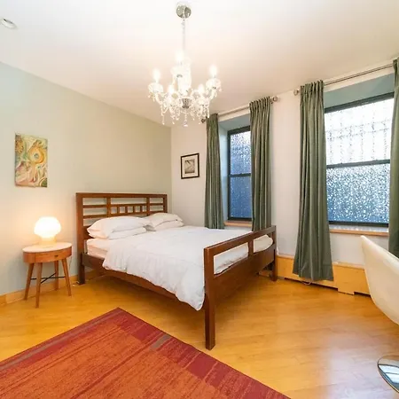 Lovely Brownstone In W Harlem 4 Bdr 3 Bath Deck Garden * New York
