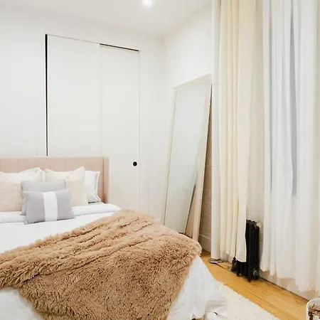 1288 Ues Apartment