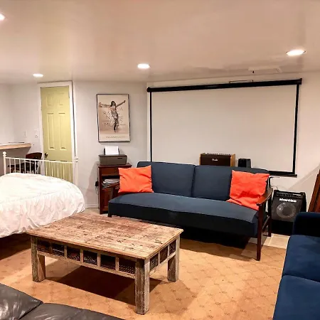 Lovely Brownstone In W Harlem 4 Bdr 3 Bath Deck Garden New York