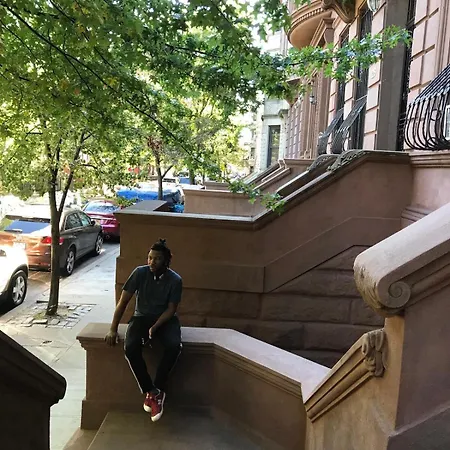 Lovely Brownstone In W Harlem 4 Bdr 3 Bath Deck Garden Apartment *