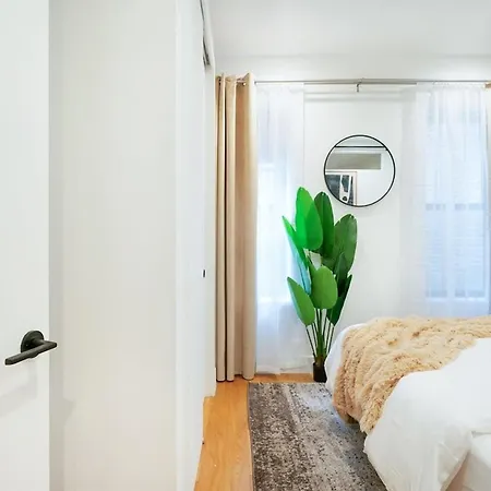 1288 Ues Apartment