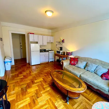 By Month Manhattan Apartment *