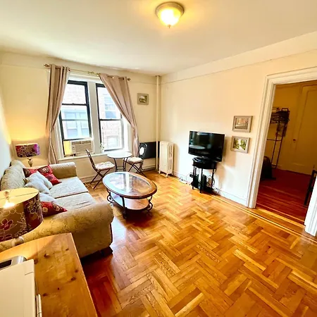 By Month Manhattan Apartment New York