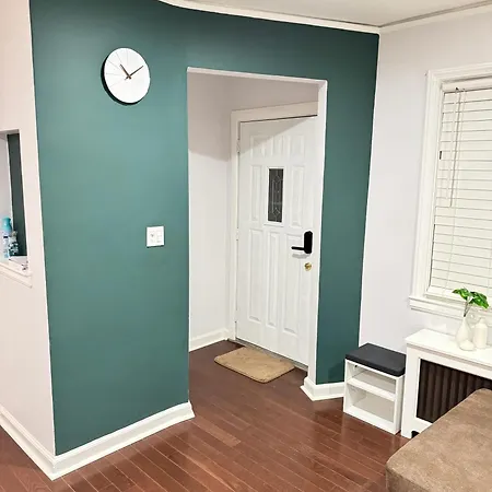 Homestay Luxury Duplex In Pelham Gardens *