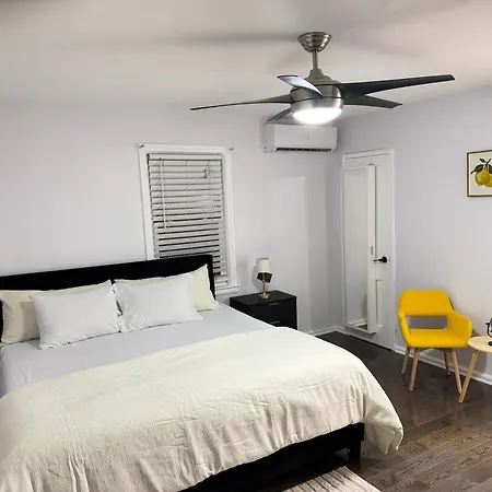 Homestay Luxury Duplex In Pelham Gardens *