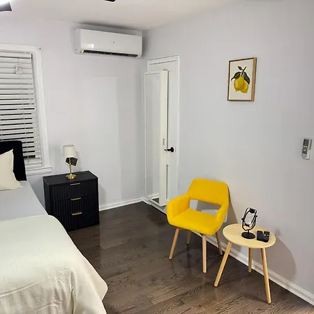 Homestay Luxury Duplex In Pelham Gardens