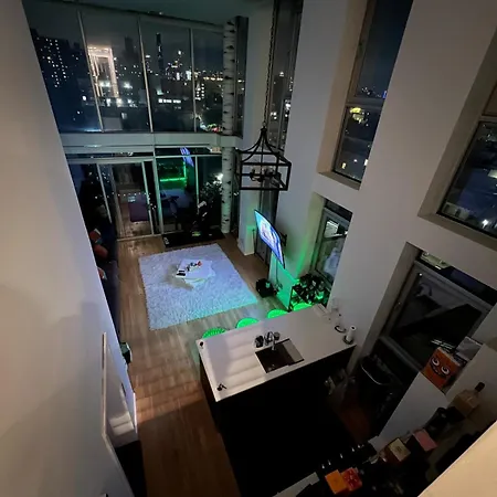 Star Penthouse *