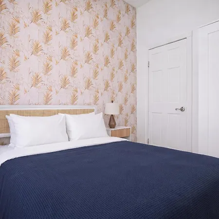 Apartment 2 Bedroom Gem New York