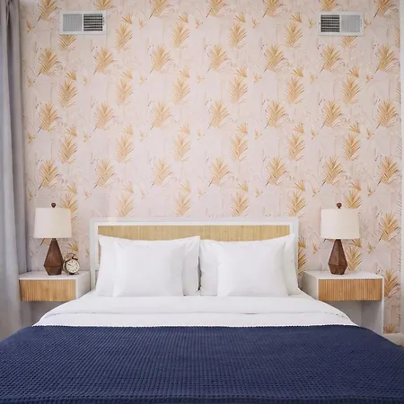 2 Bedroom Gem Apartment *