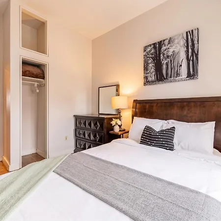 Gorgeous Two Bedroom Flat In Manhattan New York