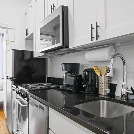 Apartment 2 Bedroom Gem New York