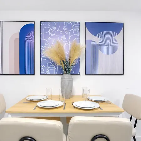 2 Bedroom Manhattan Beachfront Apartment New York