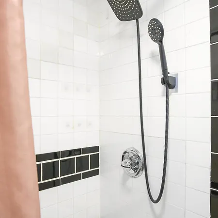 2 Bedroom Gem