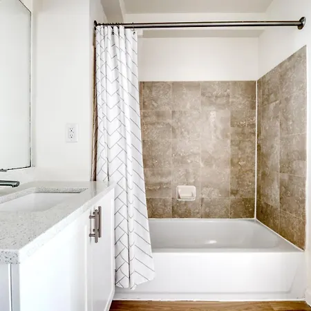 Jersey 1br W Gym Wd Elevator Nr Path Nyc-787 New York