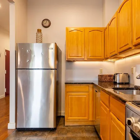 Apartment Gorgeous Two Bedroom Flat In Manhattan