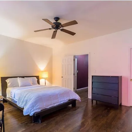 Spacious Garden Duplex 2 Bdrm *