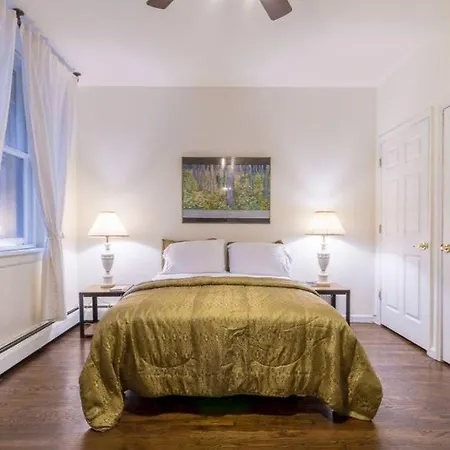 Spacious Garden Duplex 2 Bdrm Apartment