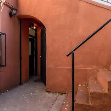 Apartment Spacious Garden Duplex 2 Bdrm *