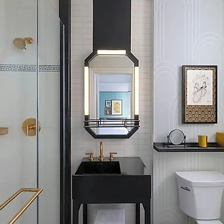 The Algonquin Times Square, Autograph Collection 4*