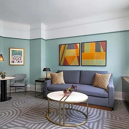 The Algonquin Times Square, Autograph Collection Hotel