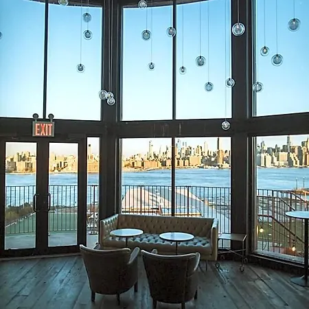 Arlo Williamsburg Hotel 5*