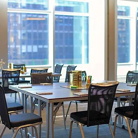 Renaissance Midtown Hotel